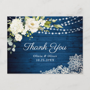 Carte Postale Roses blanches élégantes et dentelle Merci en bois