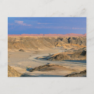 Carte Postale Route vers la maison à travers le désert, Namib-Na