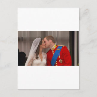 Carte Postale Royal Kiss Prince William et Princesse Kate