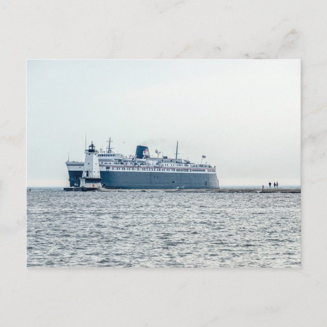 Carte Postale S.S. Badger Emerging From the Haze (Devant)