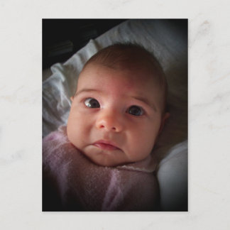 Carte Postale Sad Sad Baby Girl