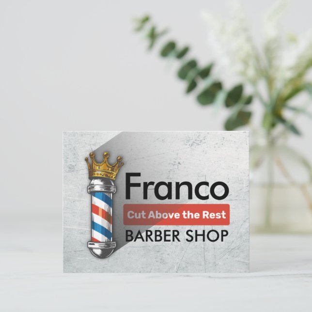 Carte Postale Salon de coiffure Barber King Crown Mât de coiffeu (Debout devant)