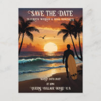 Scène de plage romantique au coucher du soleil ave