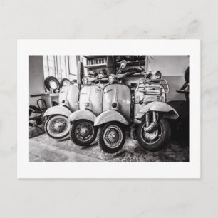 Carte postale Scooter vintage   Vieux scooter   Pa