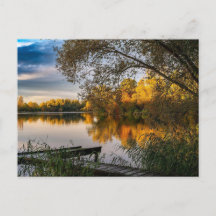 Sérénité du lac en automne