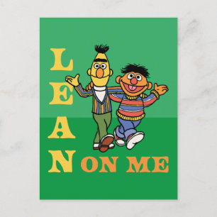 Carte Postale Sesame Street   Bert & Ernie Lean on Me