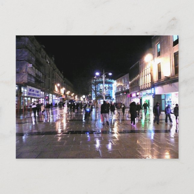 Carte Postale Shopping dans la pluie (Devant)