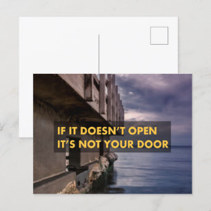 Carte Postale S'il n'ouvre pas, ce n'est pas votre porte