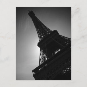 Carte Postale Silhouette de la tour Eiffel noir blanc à Paris