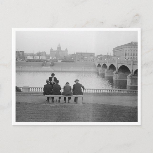 Carte Postale Situé Au Bord De La Rivière (Devant)