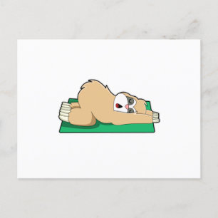 Carte Postale Sloth au Yoga sur tapis de Yoga