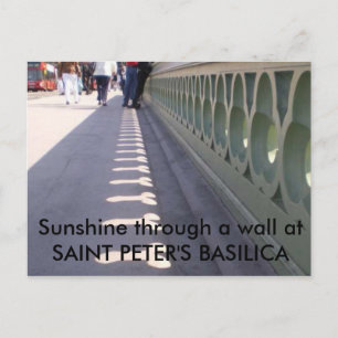 Carte Postale Soleil à travers un mur...