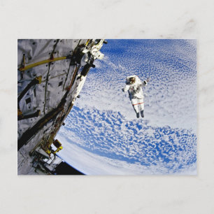 Carte Postale Sortie d'astronaute dans l'espace