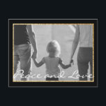 Carte postale standard Chanukah Gold<br><div class="desc">Carte postale standard "Chanukah Happy Gold" Personnalisez en ajoutant la photo et le texte changeant, "heureux" "Paix et Amour" et "Alan, Adie et Jennifer. Utilisez votre style de police, votre couleur et votre taille préférés pour le texte. Gold Star peut être modifié en redimensionnant, en déplaçant, en dupliquant ou en...</div>