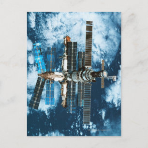 Carte Postale Station spatiale orbitant la Terre
