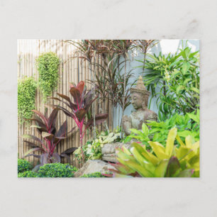 Carte Postale Statue de Bouddha dans le jardin
