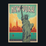 Carte Postale   Statue de la Liberté - New York City<br><div class="desc">Anderson Design Group est une entreprise d'illustration et de design primée à Nashville,  Tennessee. Le fondateur Joel Anderson dirige une équipe d'artistes talentueux pour créer des affiches originales qui ressemblent à des imprimés publicitaires vintage classiques des années 1920 aux années 1960.</div>
