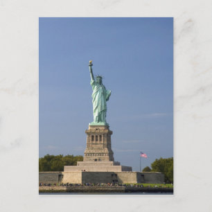 Carte Postale Statue de la Liberté sur Liberty Island à New York