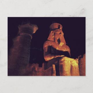 Carte Postale Statue du roi à Temple de Louxor en Egypte par la