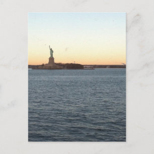 Carte Postale Statut de Liberty Love