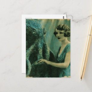 Carte Postale Superbe Dame Vintage et un Monstre Marin