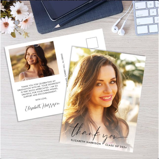 Carte Postale Superposition de photo de script élégant Remerciem (Elegant Script Photo Overlay Graduation Thank You Postcard)