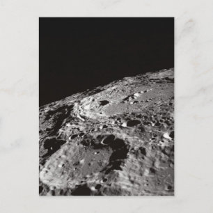Carte Postale Surface de lune et Horizon