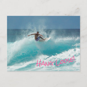 Carte Postale Surfer sur une grande vague Hang Loose