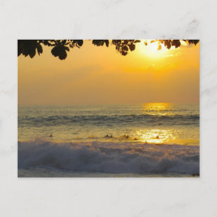 Carte Postale Surfers au soleil Réflexion au soleil couchant