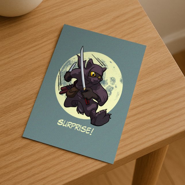 Carte Postale Surprise ! Cartoon noir Ninja Flying Kick (Créateur téléchargé)
