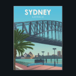 Carte Postale Sydney Harbour Australie Vintage voyage<br><div class="desc">Illustration de l'affiche de voyage Retro Sydney Australia qui présente une vue du pont du port de Sydney au premier plan avec la ligne d'horizon de Sydney en arrière - plan. Ce design vintage vous rappellera des affiches de voyage classiques d'une époque révolue.</div>