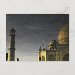Carte Postale Taj Mahal réflexion sur l'eau à l'aube avec haut