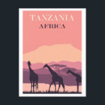 Carte Postale Tanzanie Afrique rose Vintage Giraffe Voyage<br><div class="desc">N'importe qui aimerait recevoir cette carte postale de voyage rose vintage avec une illustration de girafe rétro en Tanzanie,  en Afrique !</div>