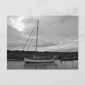 Carte Postale Thruppence Yacht