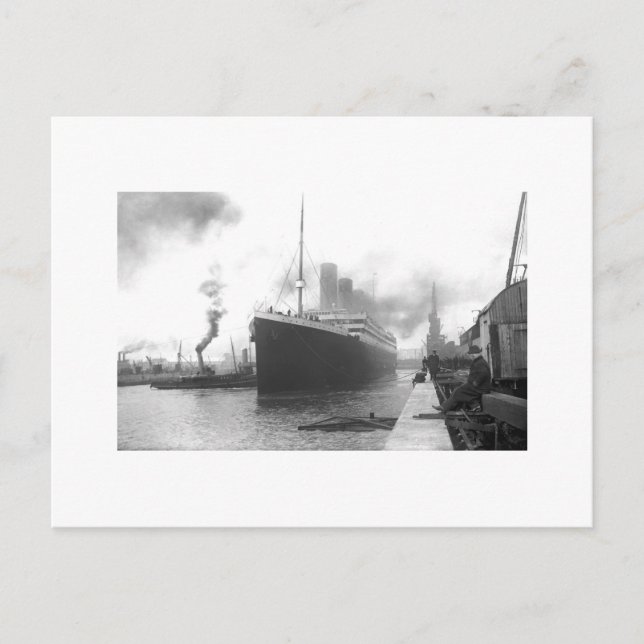 Carte Postale Titanic aux quais de Southampton (Devant)