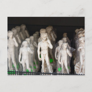 Carte Postale To Each Their Own