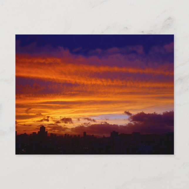 Carte Postale Tombe nocturne sur la ville (Devant)