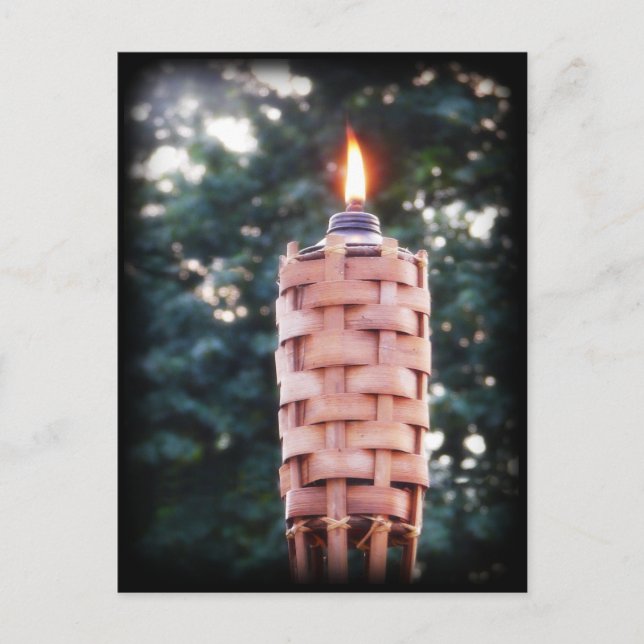 Carte Postale Torche Tiki - Torche extérieure Bambou avec flamme (Devant)