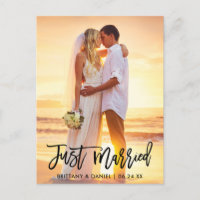 Tout juste mariés Modern Brush Script Photo