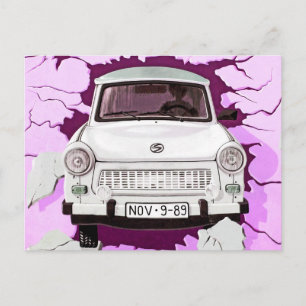 Carte Postale Trabing Car et Pink/Lilac Berlin Wall