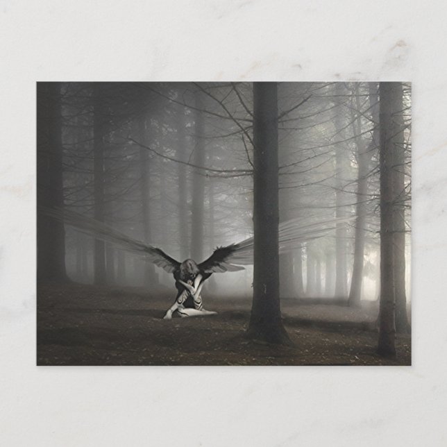 Carte Postale Triste ange dans les bois (Devant)