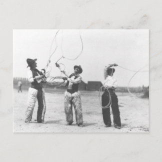 Carte Postale Trois hommes qui durent.