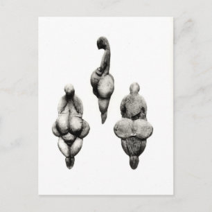 Carte Postale Trois vues d'une statuette "Vénus"