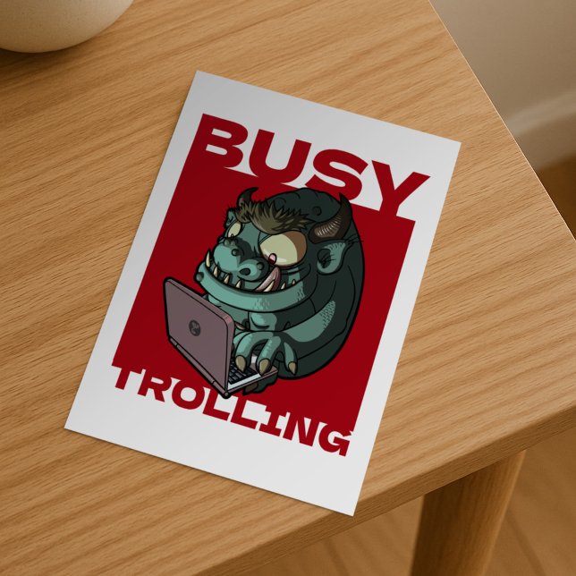 Carte Postale Troll drôle occupé à troller Internet Ordinateur p (Créateur téléchargé)