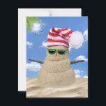 Carte Postale Tropical Christmas Sand Snowman<br><div class="desc">Sable de Noël tropical bonhomme de neige avec casquette rayé rouge et blanc et lunettes de soleil vert sur le sable.</div>