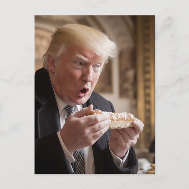 Carte Postale Trump admire son pain de Stollen (Devant)