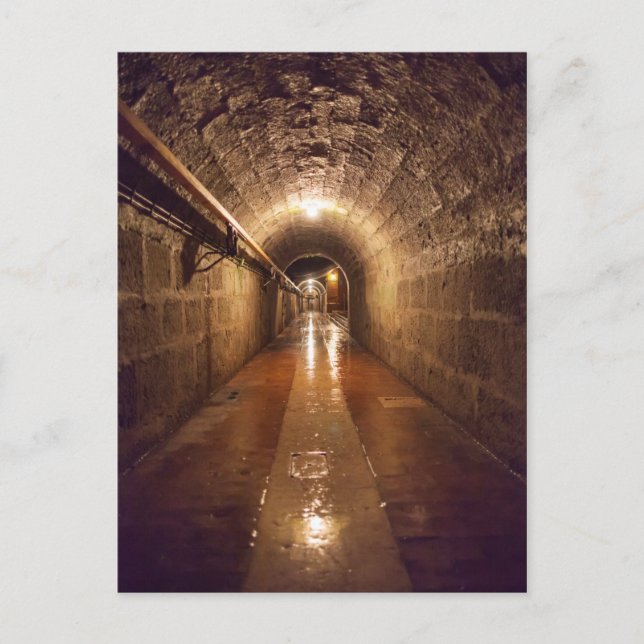 Carte Postale Tunnel de mine de sel faiblement éclairé (Devant)