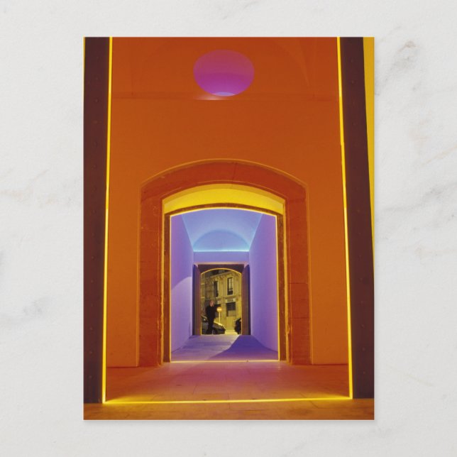 Carte Postale UE, Espagne, Barcelone. Porte lumineuse près de Pi (Devant)