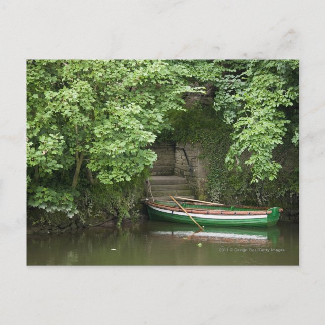 Carte Postale Un Bateau De Rangée Roulait À Certains Escaliers L (Devant)
