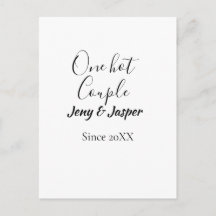 Un couple chaud ajoute un nom depuis la date de l'